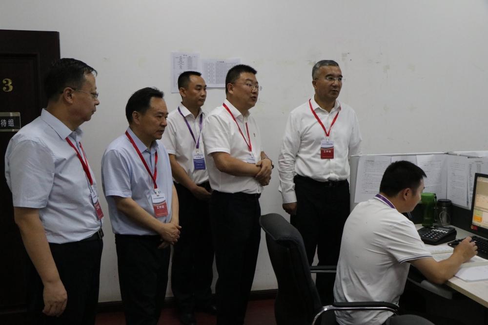 凯赛尔·阿不都克热木视察2023年普通高校招生录取现场了解信访接待组工作情况