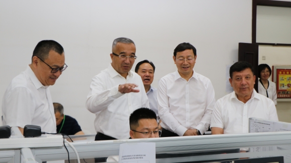 自治区副主席凯赛尔·阿不都克热木调研我区2025年全国普通高校招生录取工作